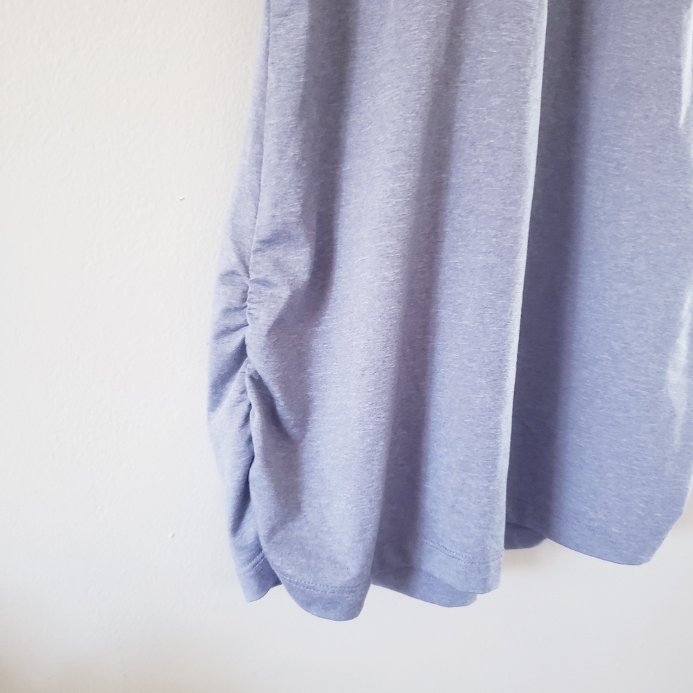 ROOTS Hip Length V Neck /Key Hole Open Back Athletic Tank - L - Picture 3 of 12
